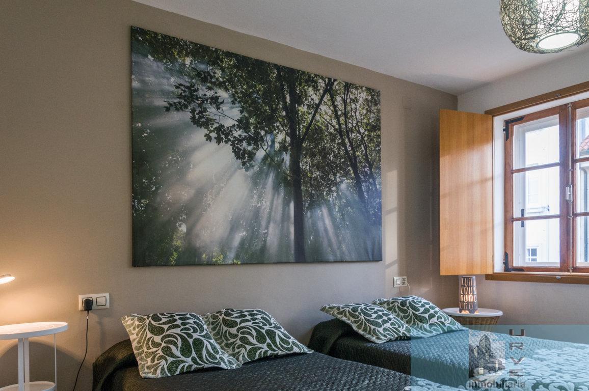 For sale of flat in Santiago de Compostela
