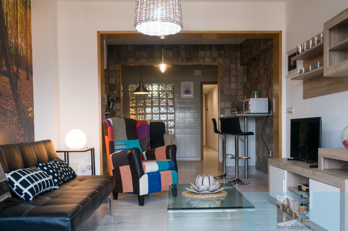 For sale of flat in Santiago de Compostela