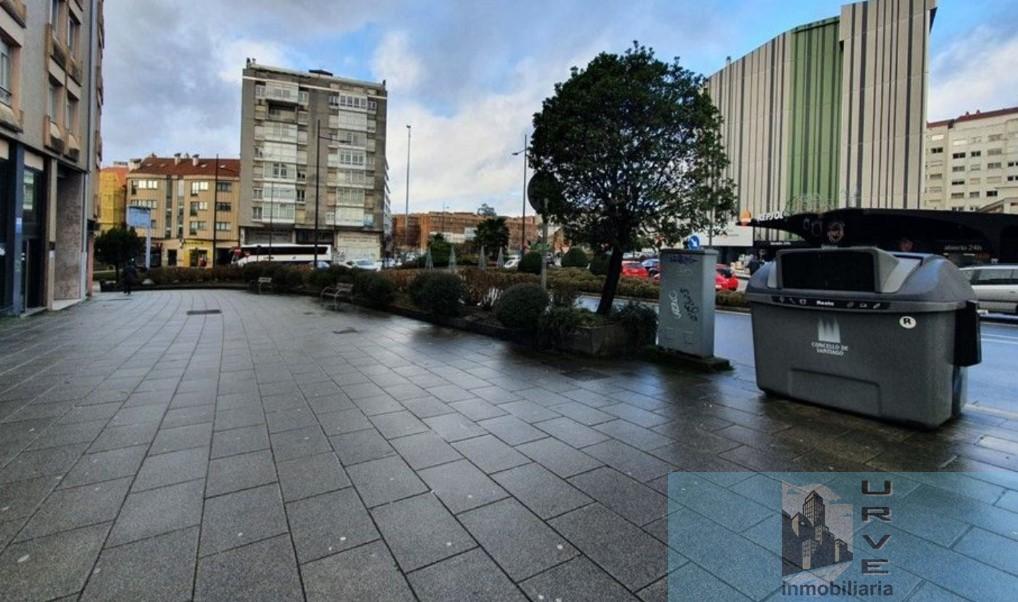 Venta de local comercial en Santiago de Compostela