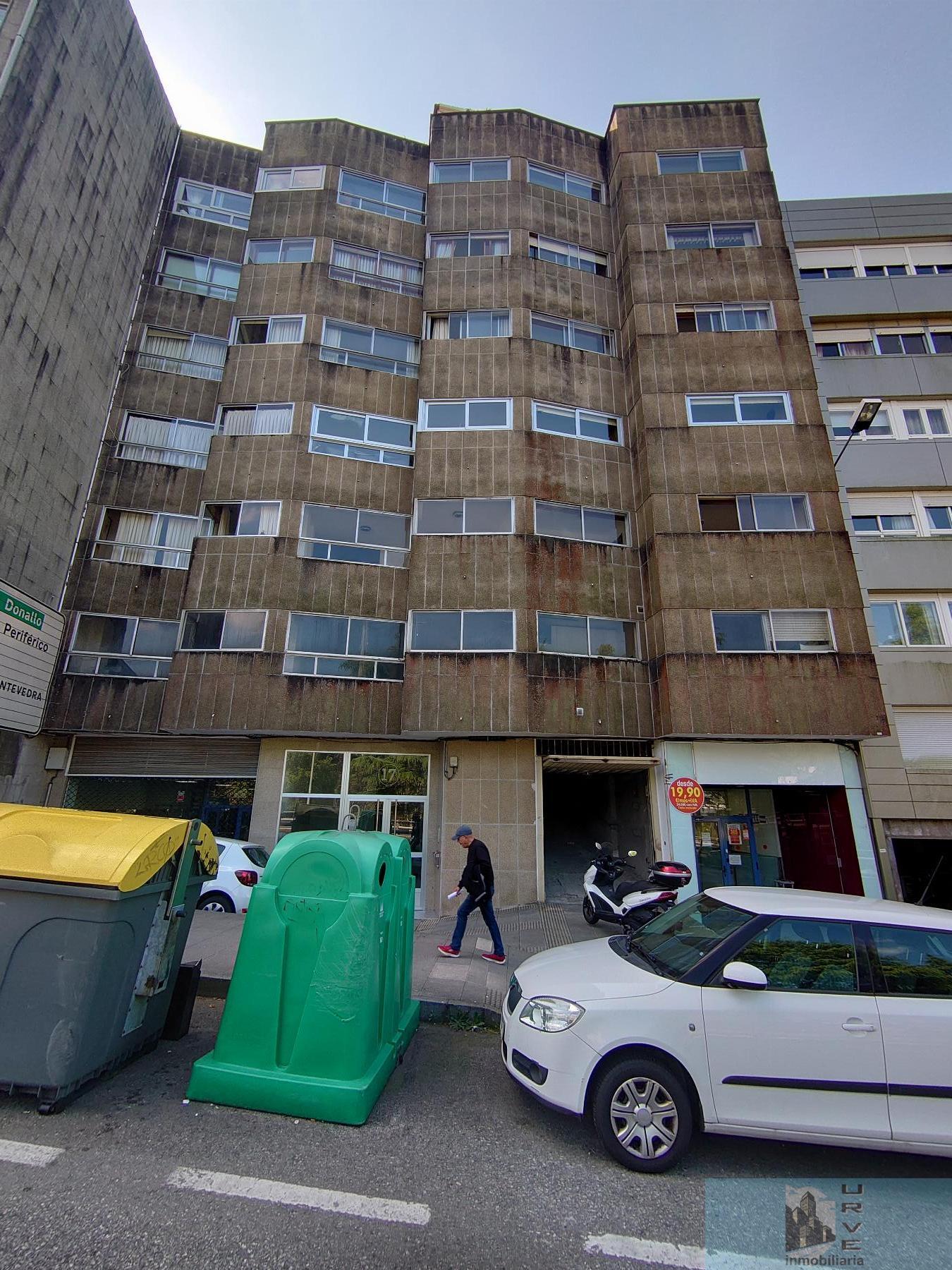 Venta de local comercial en Santiago de Compostela