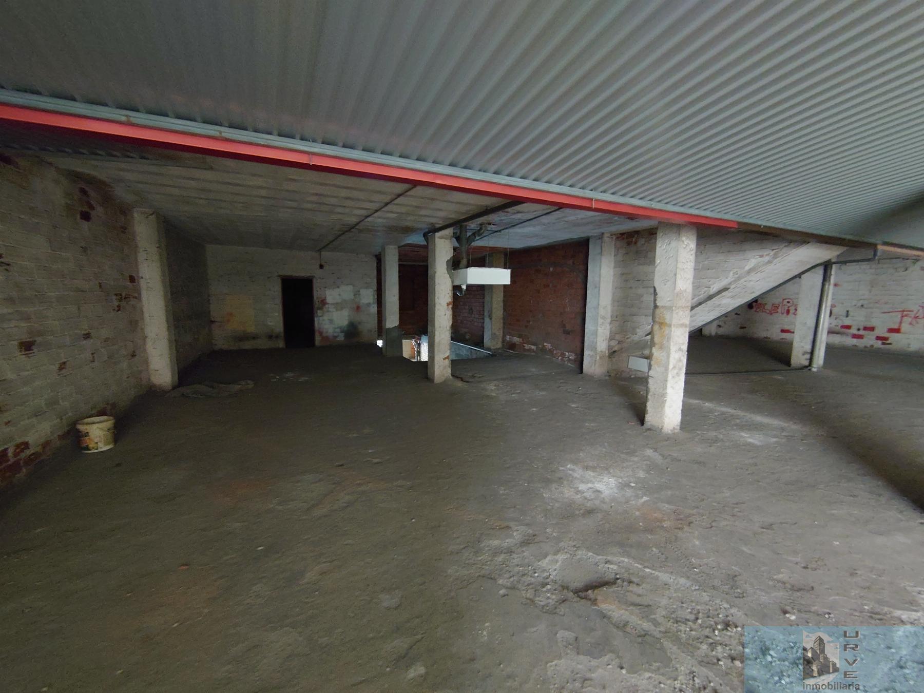 Venta de local comercial en Santiago de Compostela