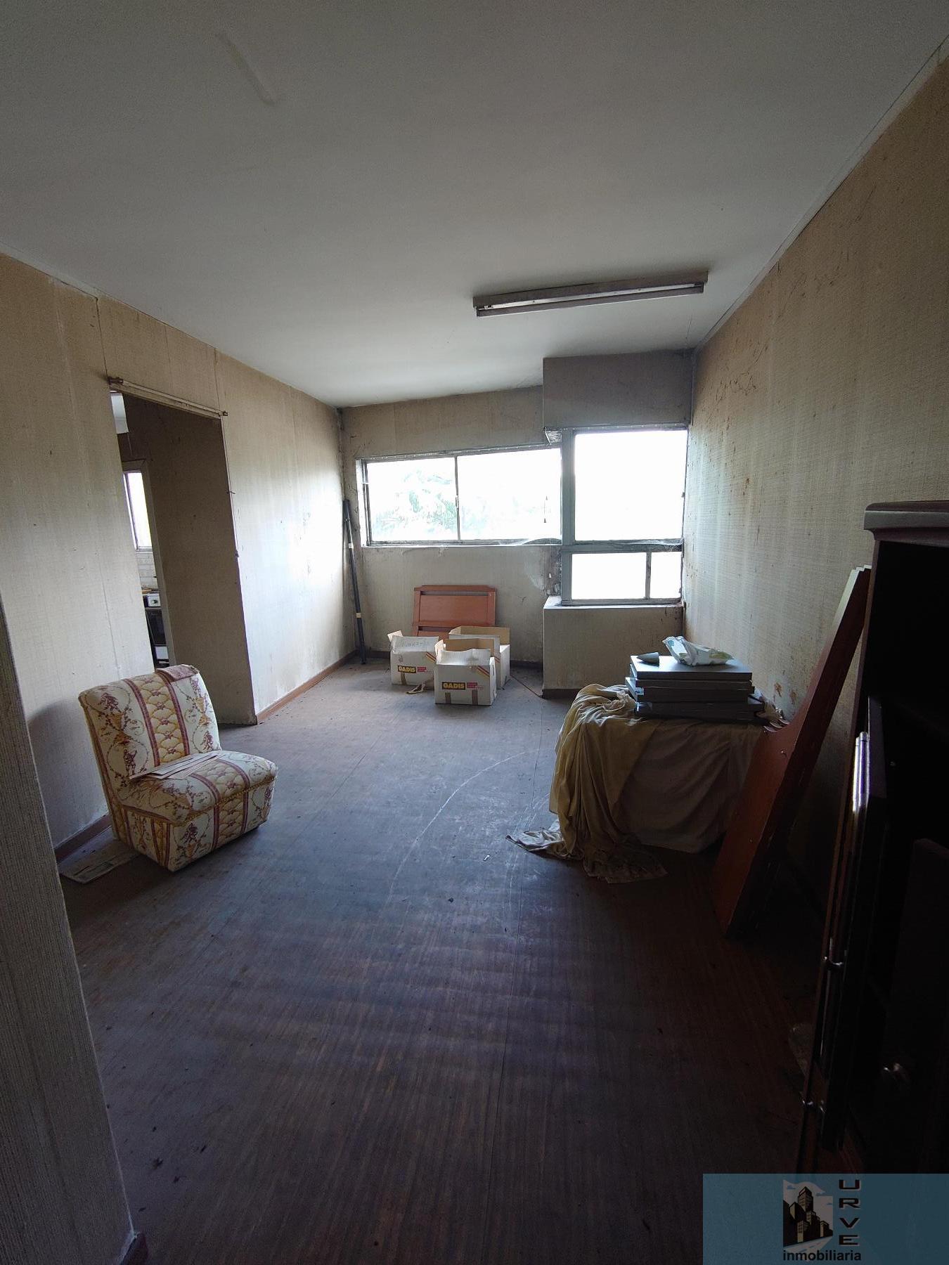 Venta de local comercial en Santiago de Compostela
