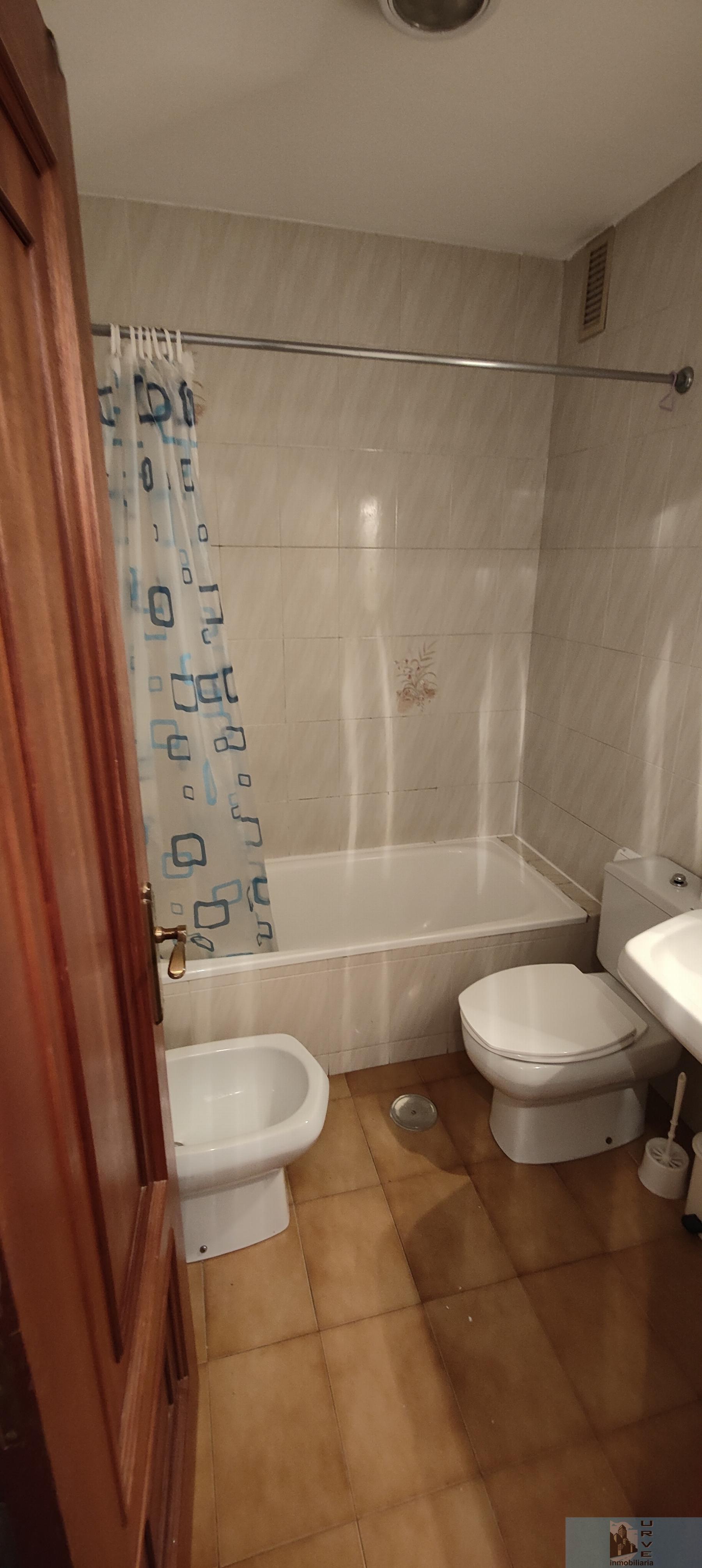 For sale of flat in Santiago de Compostela