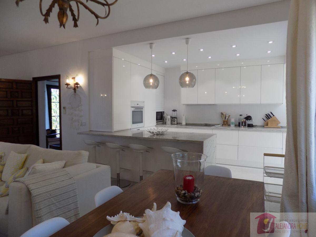 For rent of villa in Fuengirola