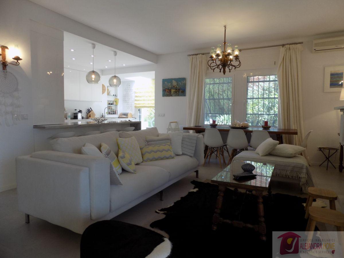 For rent of villa in Fuengirola