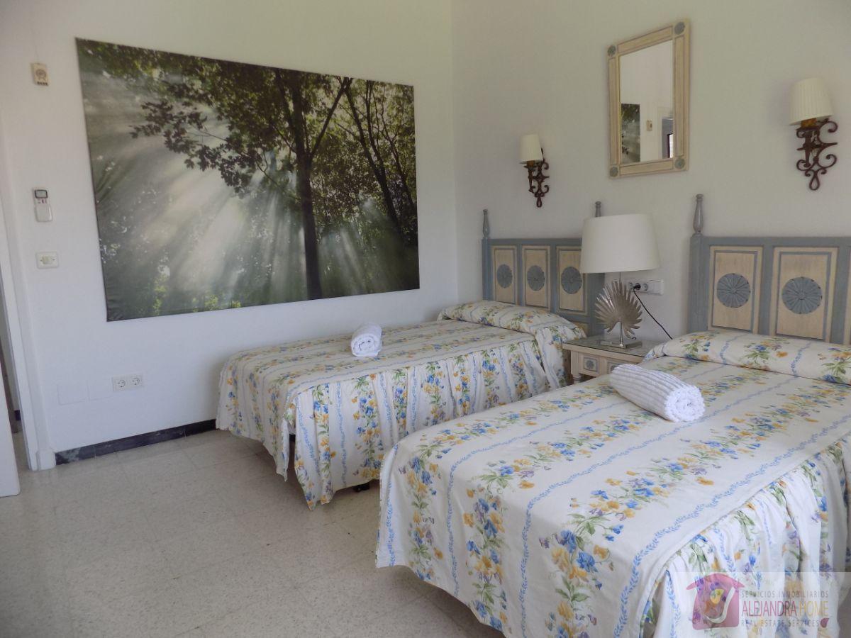 For rent of villa in Fuengirola