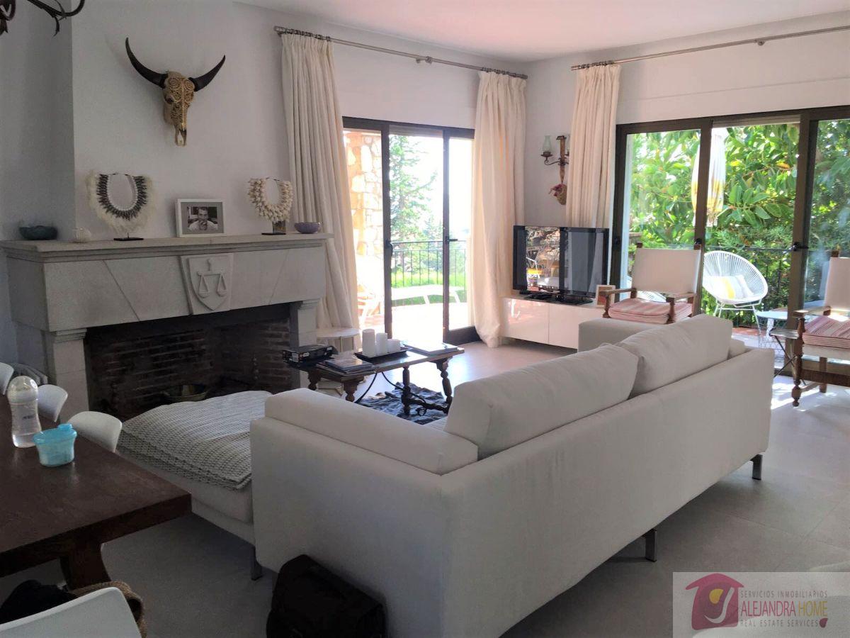 For rent of villa in Fuengirola