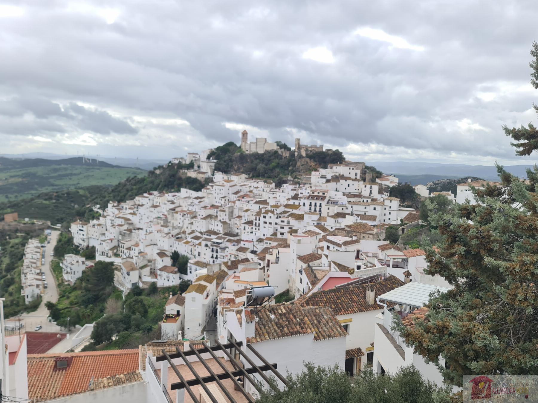 تأجير من منزل في Casares