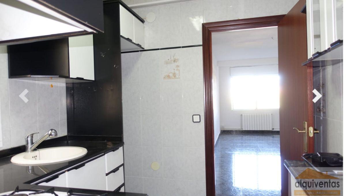 For sale of flat in Reus