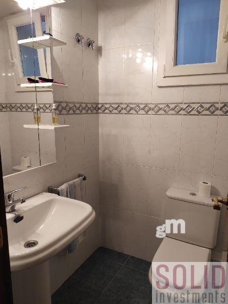 For sale of flat in Valencia