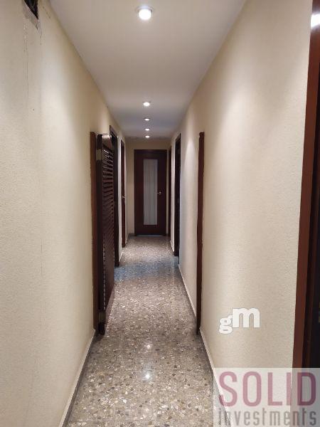 For sale of flat in Valencia