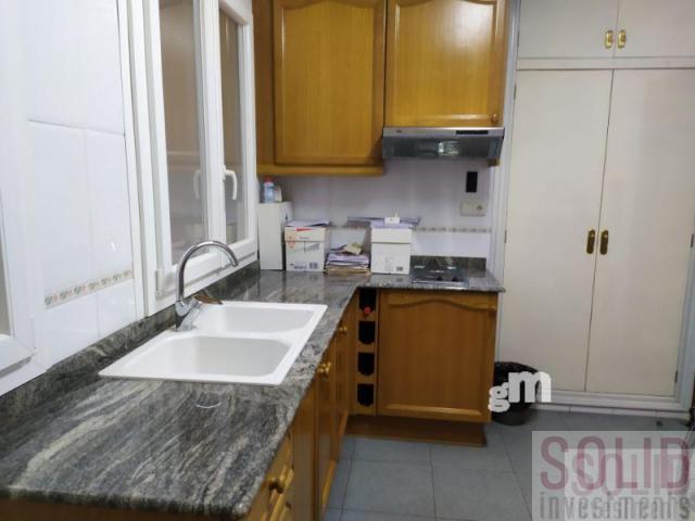 For sale of flat in Valencia