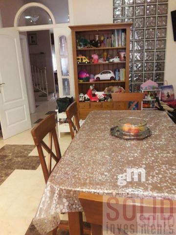 For sale of house in Valencia
