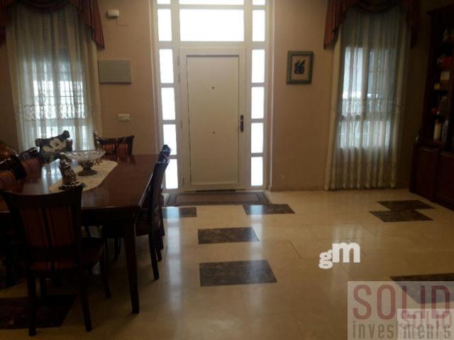 For sale of house in Valencia