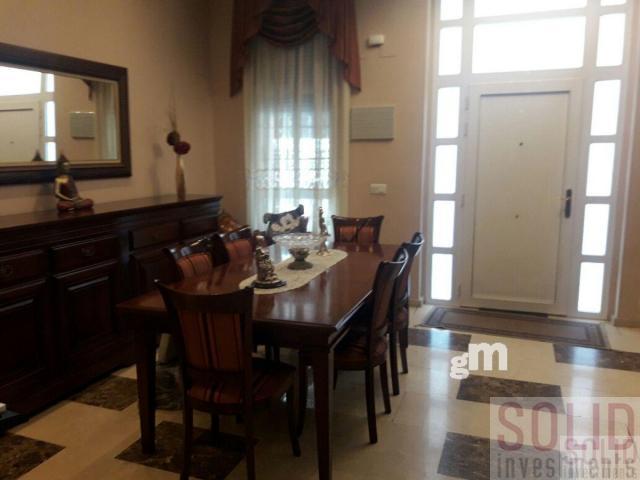 For sale of house in Valencia