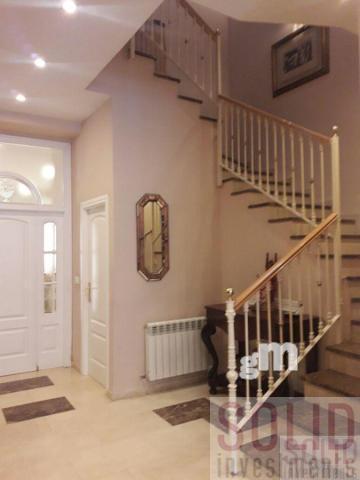 For sale of house in Valencia