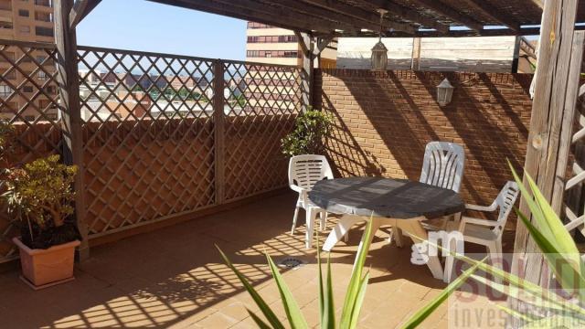 For sale of penthouse in Valencia