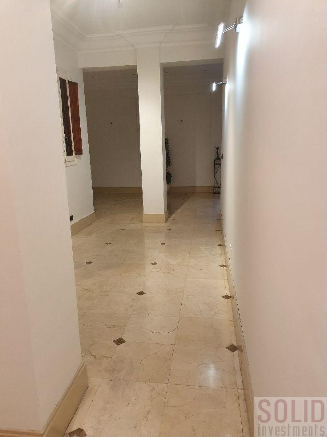 For sale of flat in Valencia