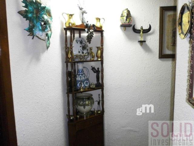 For sale of flat in Valencia