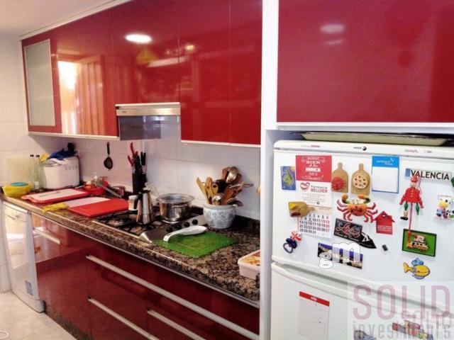 For sale of flat in Valencia