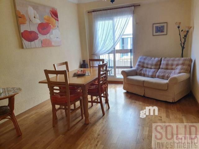 For sale of flat in Valencia