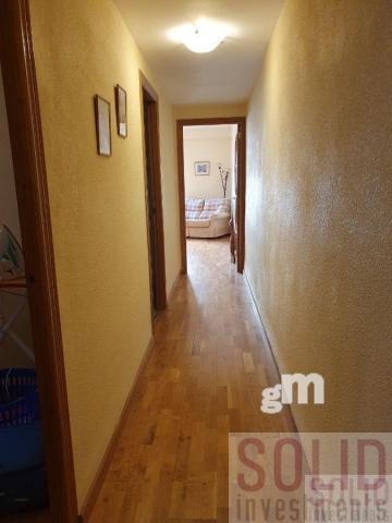 For sale of flat in Valencia