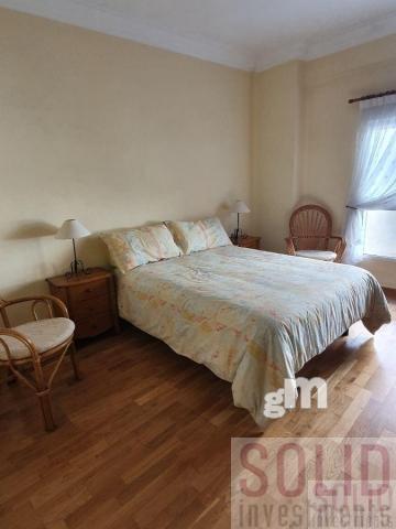 For sale of flat in Valencia