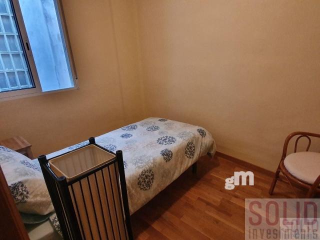 For sale of flat in Valencia
