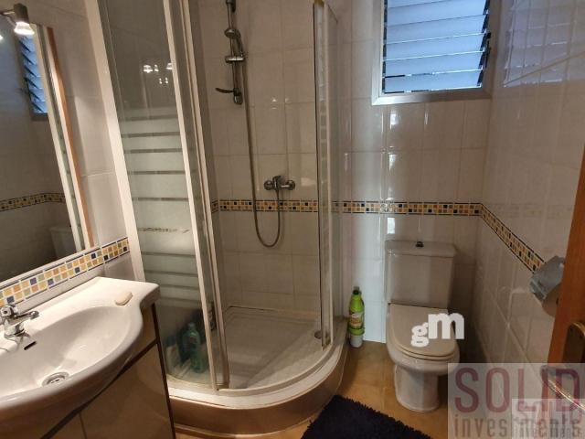 For sale of flat in Valencia
