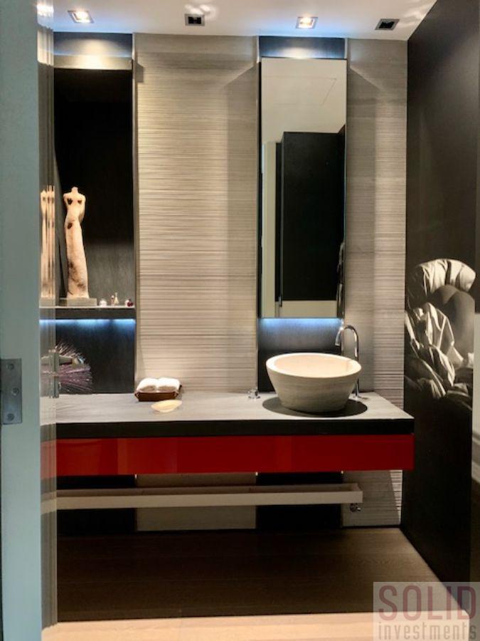 For sale of flat in Valencia