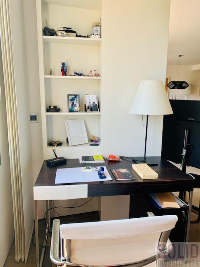 For sale of flat in Valencia