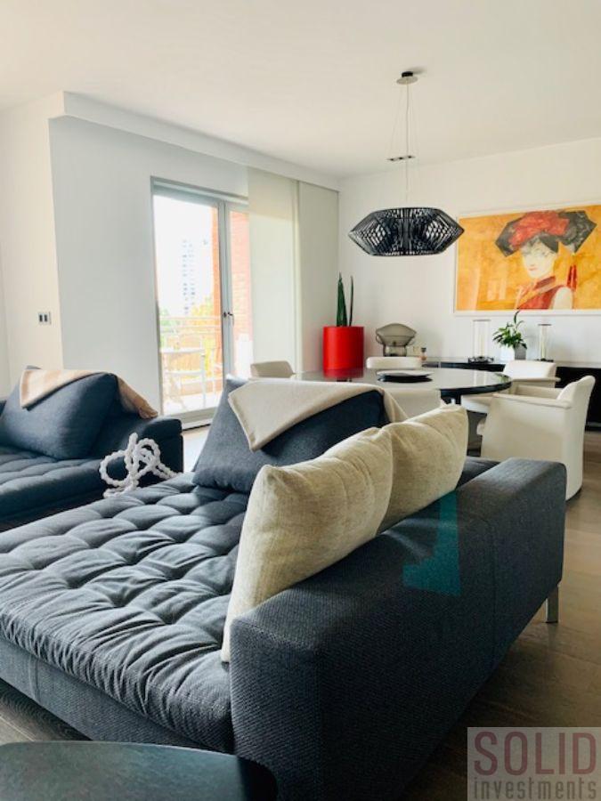 For sale of flat in Valencia