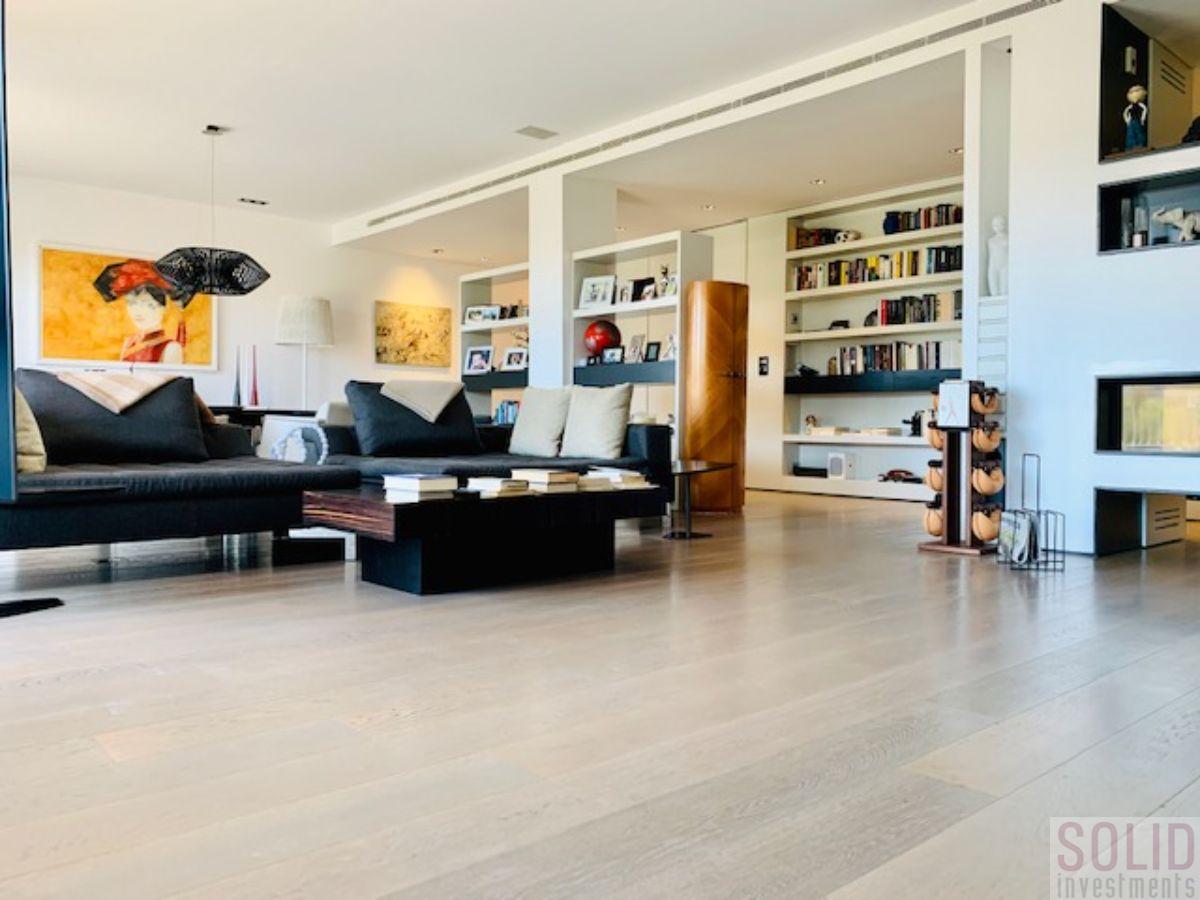 For sale of flat in Valencia