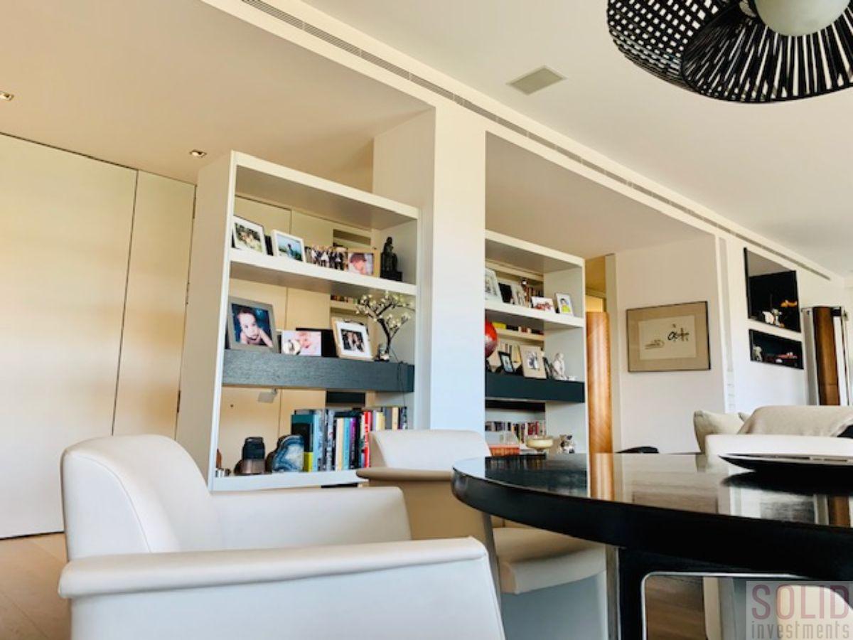 For sale of flat in Valencia