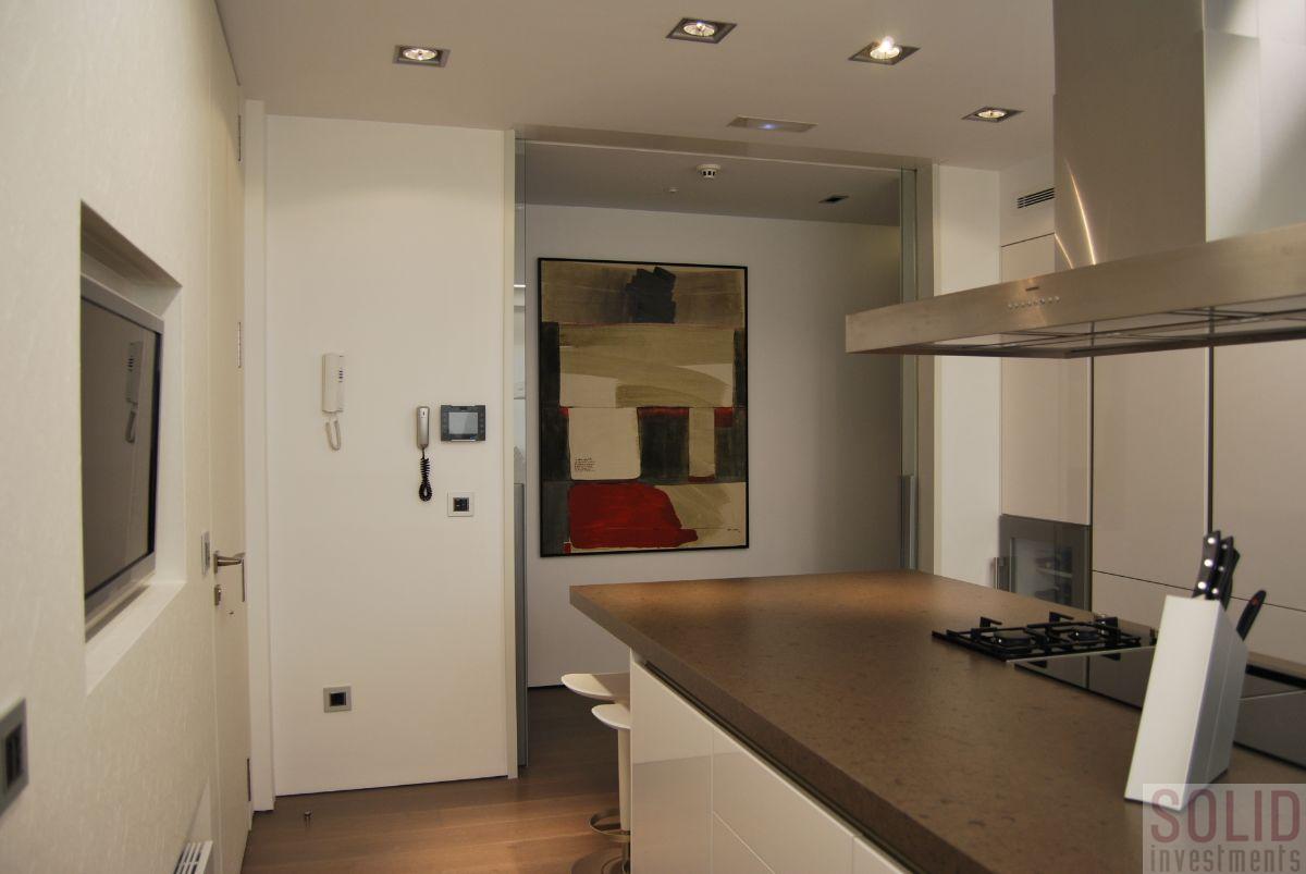 For sale of flat in Valencia