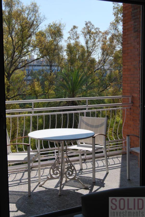 For sale of flat in Valencia