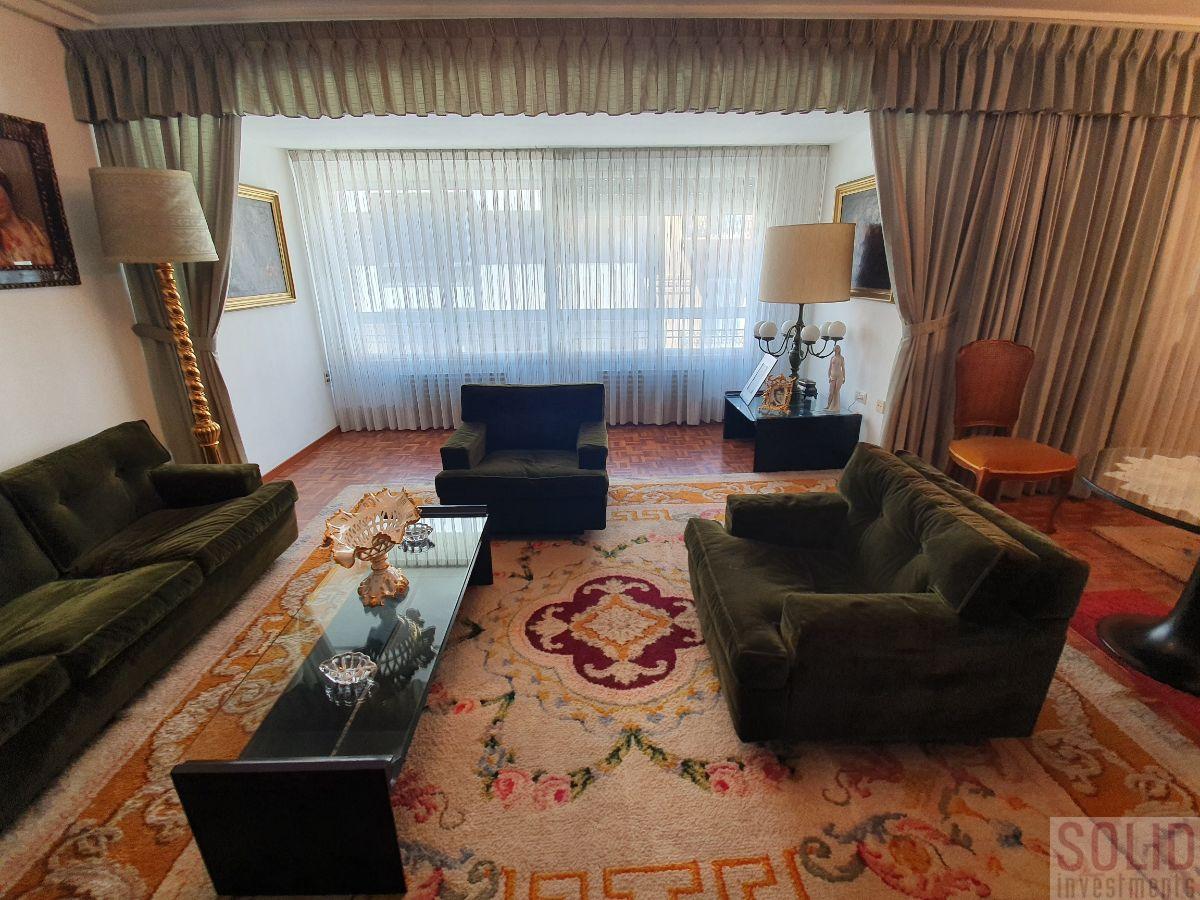 For sale of flat in Valencia