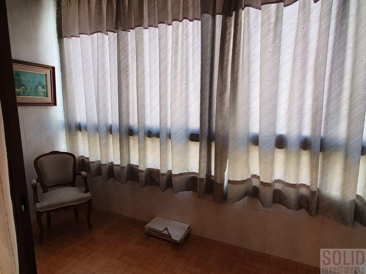 For sale of flat in Valencia