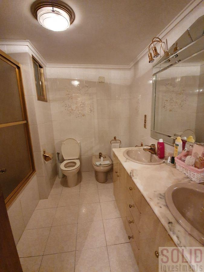 For sale of flat in Valencia