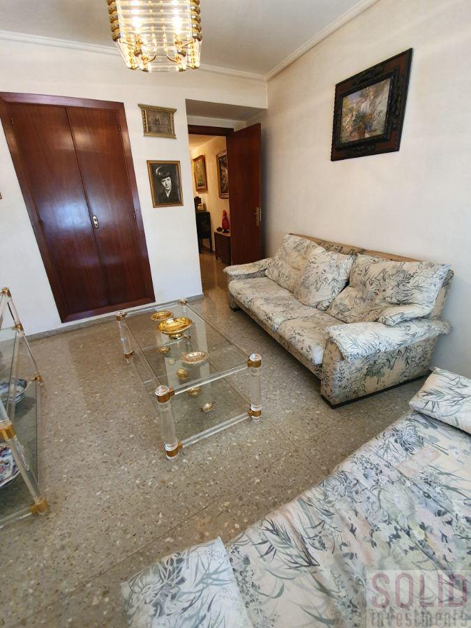 For sale of flat in Valencia