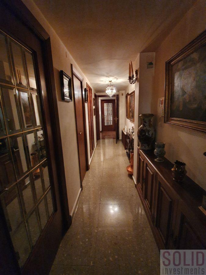 For sale of flat in Valencia