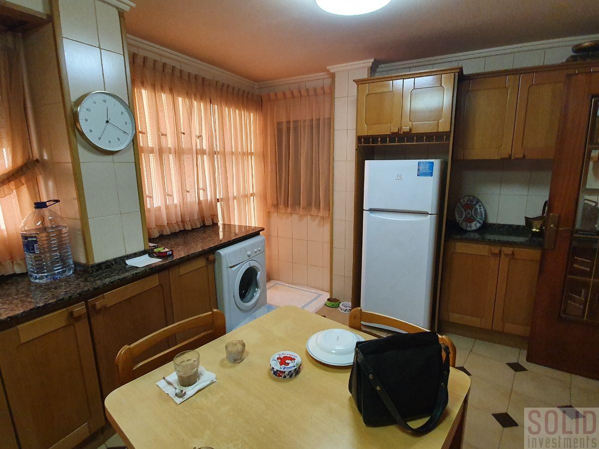 For sale of flat in Valencia