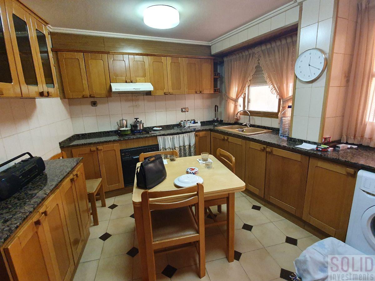 For sale of flat in Valencia