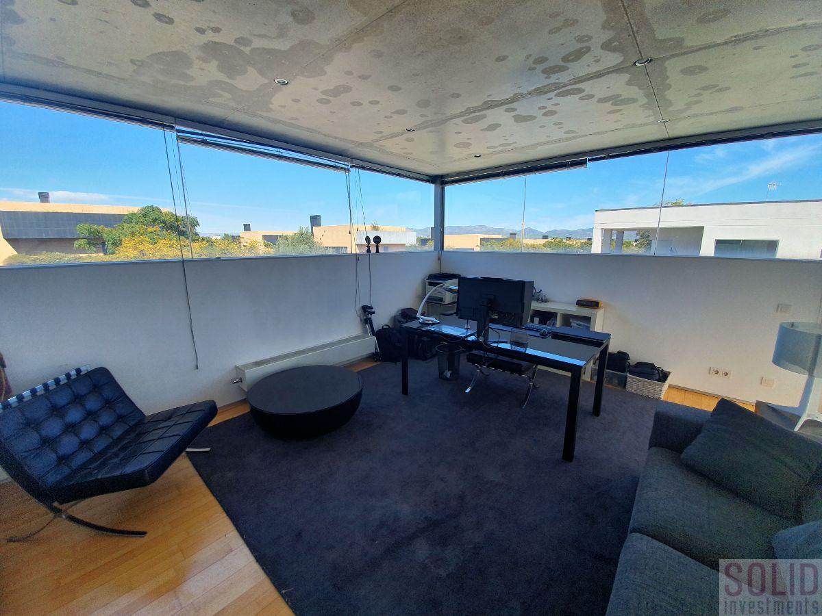 For sale of chalet in Valencia