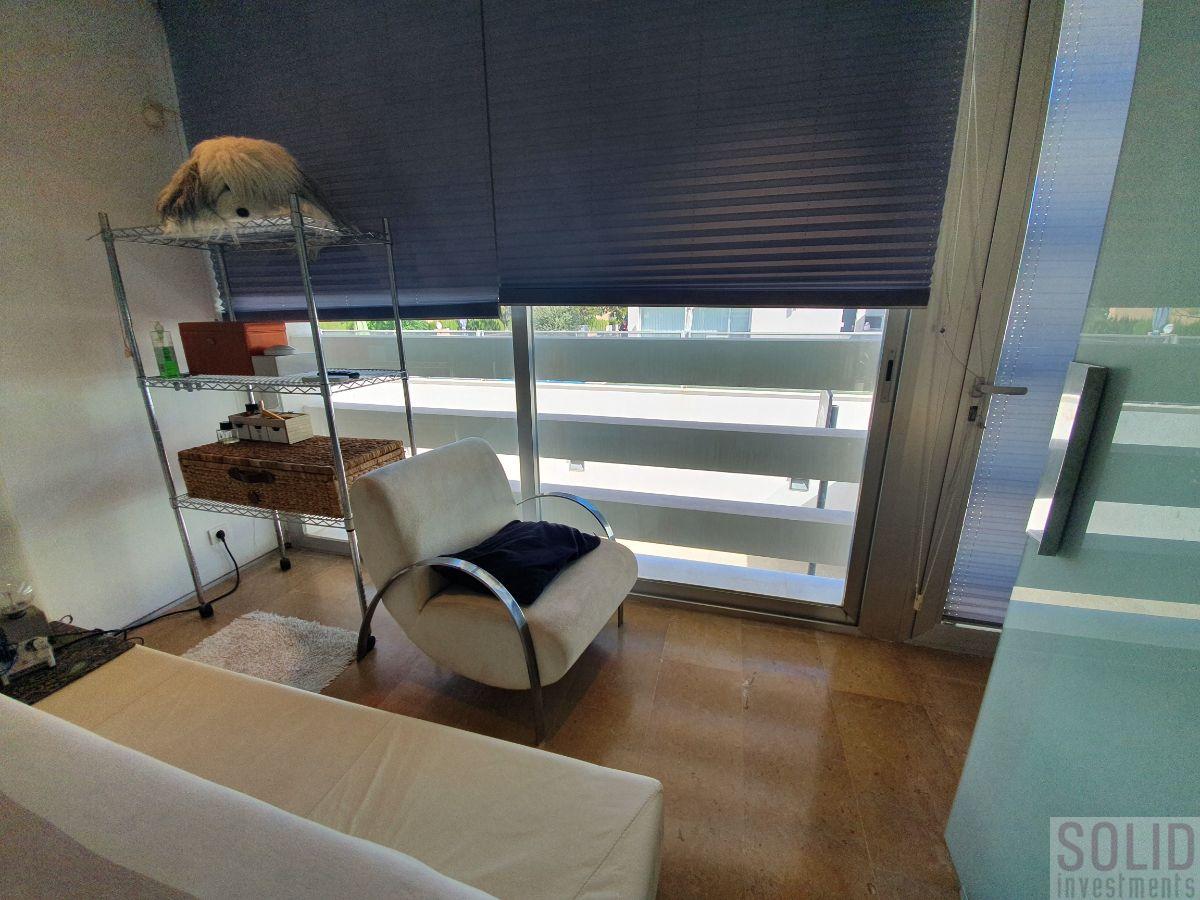 For sale of chalet in Valencia