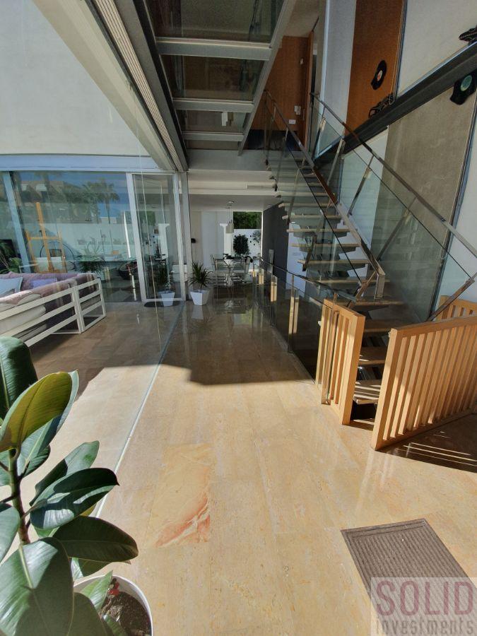 For sale of chalet in Valencia