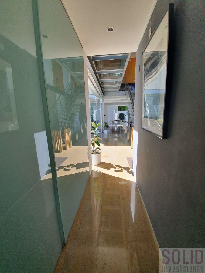 For sale of chalet in Valencia