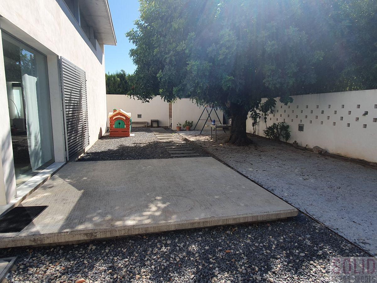 For sale of chalet in Valencia