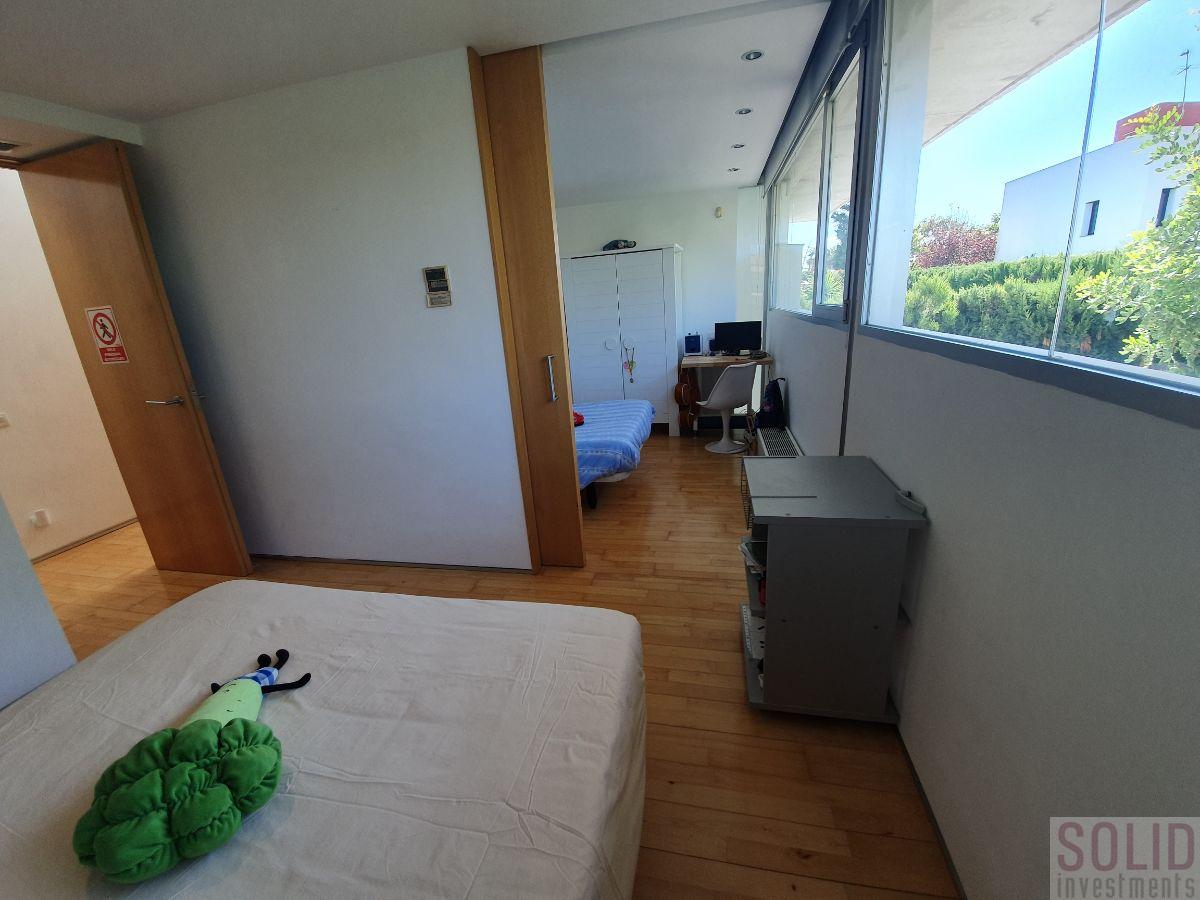 For sale of chalet in Valencia