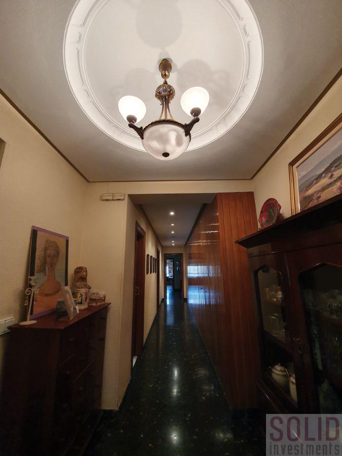 For sale of flat in Valencia